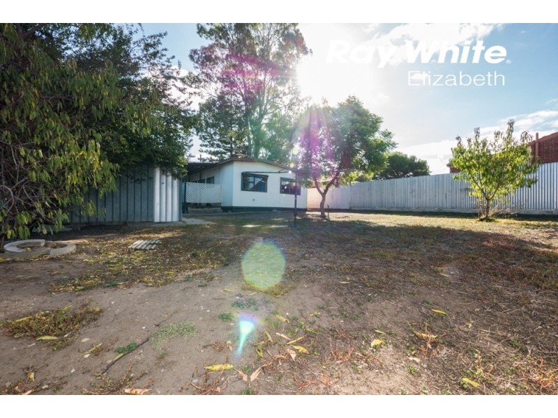 24 Blacks Road, Gilles Plains SA 5086
