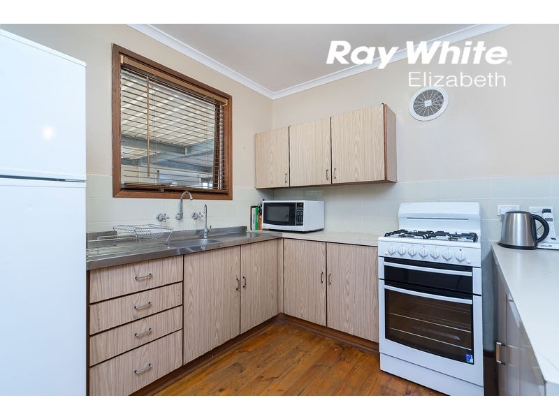 11 Burford Street, Elizabeth Downs SA 5113