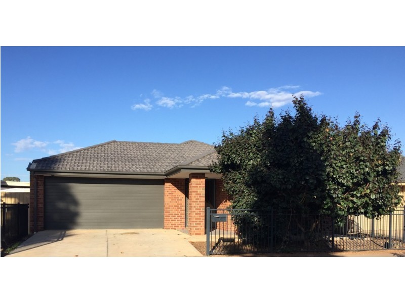 13 Davison Cres, Smithfield Plains SA 5114