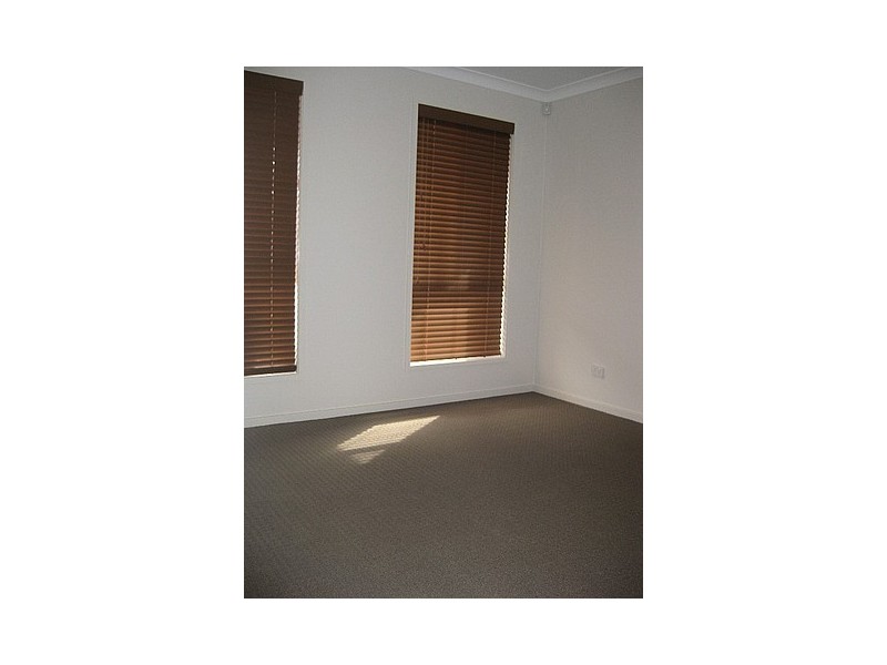 13 Davison Cres, Smithfield Plains SA 5114