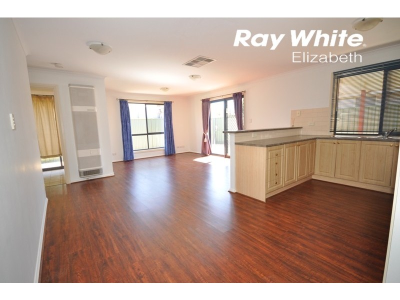 4 Dylan Close, Munno Para West SA 5115
