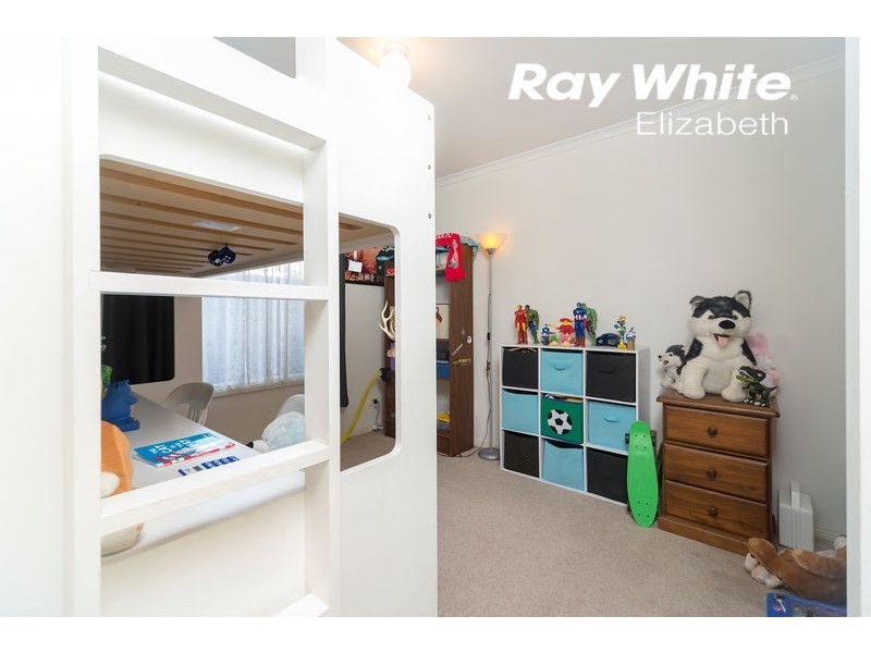 4 Dylan Close, Munno Para West SA 5115