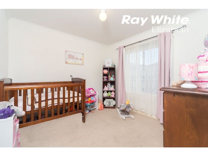 4 Dylan Close, Munno Para West SA 5115