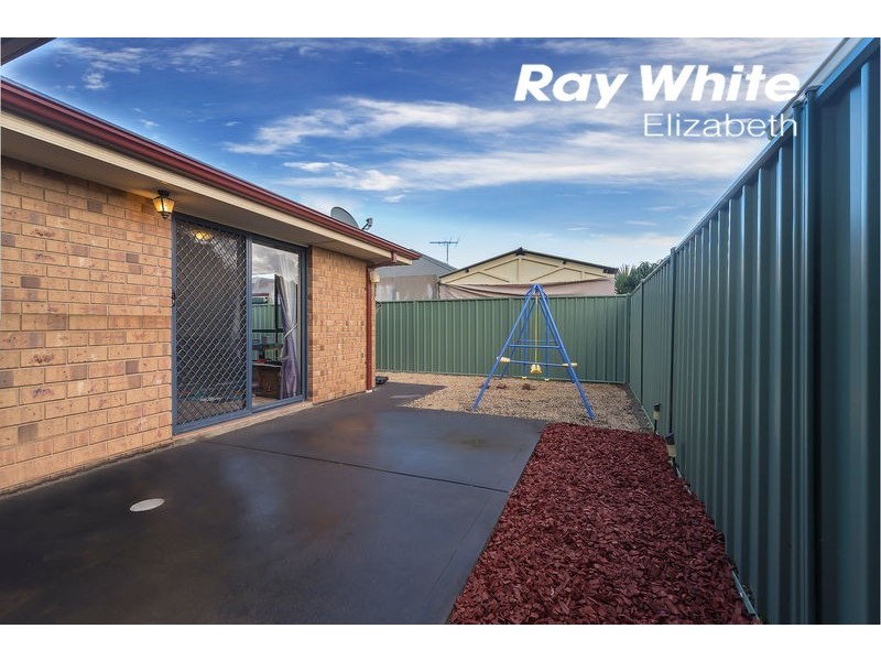 4 Dylan Close, Munno Para West SA 5115