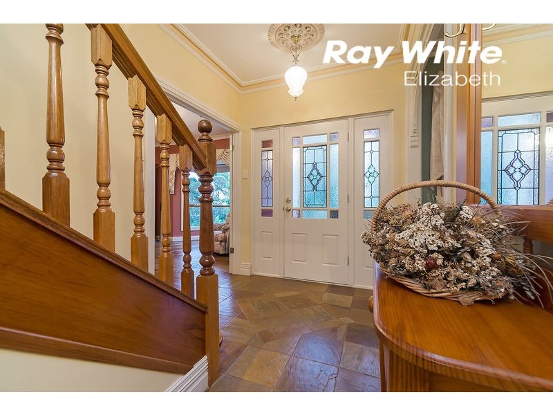 4 Bayview Parade, Gulfview Heights SA 5096