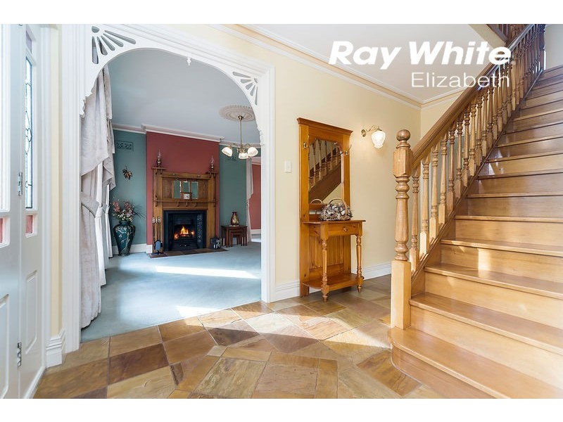 4 Bayview Parade, Gulfview Heights SA 5096