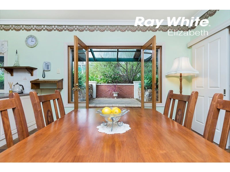4 Bayview Parade, Gulfview Heights SA 5096