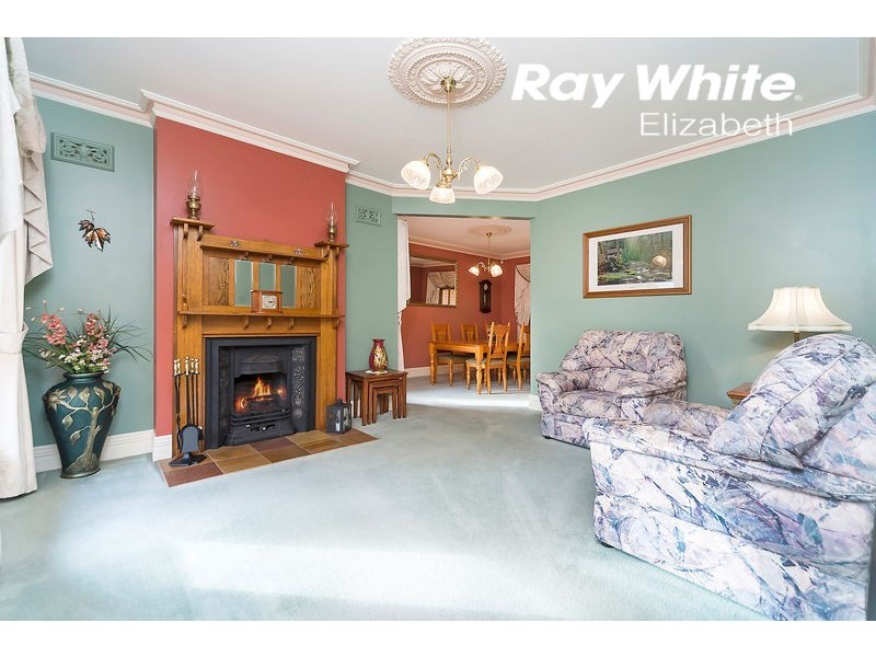 4 Bayview Parade, Gulfview Heights SA 5096