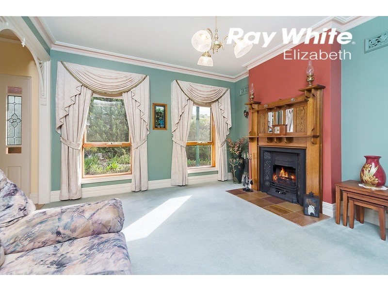 4 Bayview Parade, Gulfview Heights SA 5096