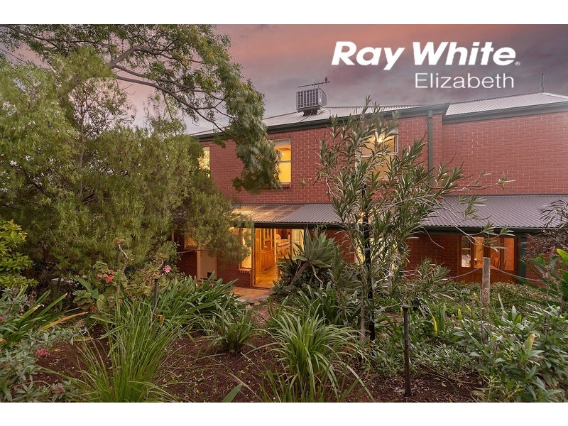 4 Bayview Parade, Gulfview Heights SA 5096