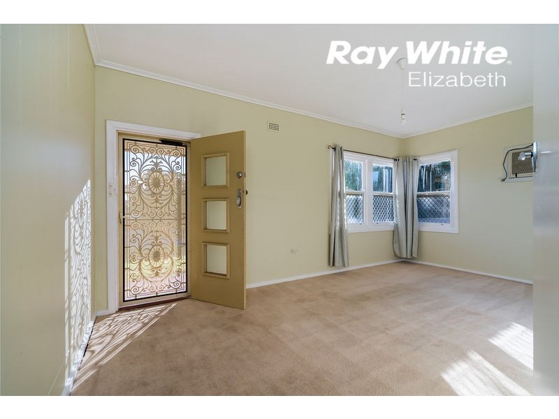 128 Halsey Road, Elizabeth East SA 5112