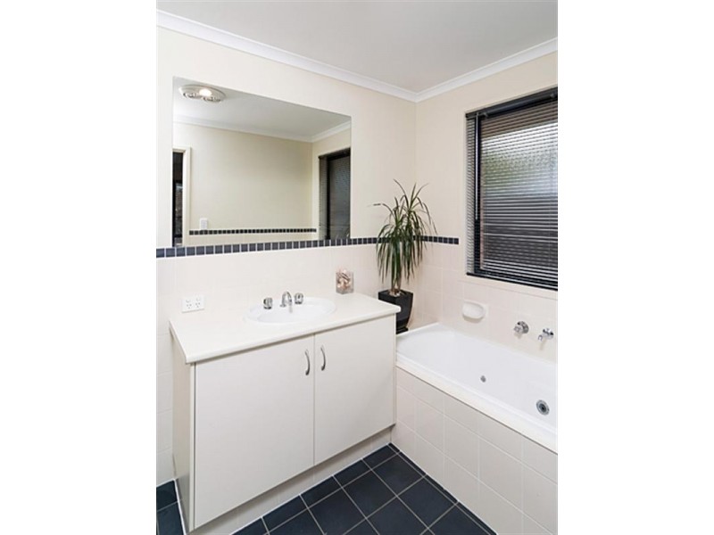 71A ADELAIDE ROAD, Mount Barker SA 5251