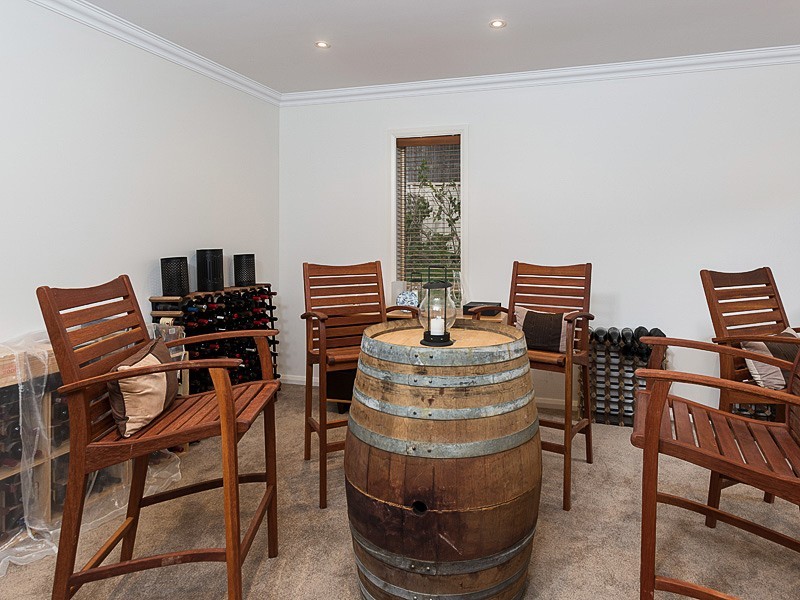 6 London Court, Mount Barker SA 5251