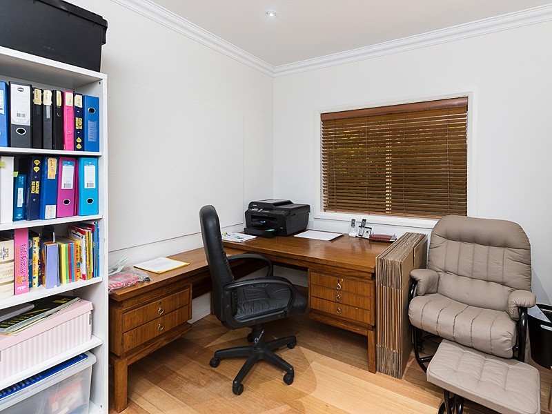 6 London Court, Mount Barker SA 5251