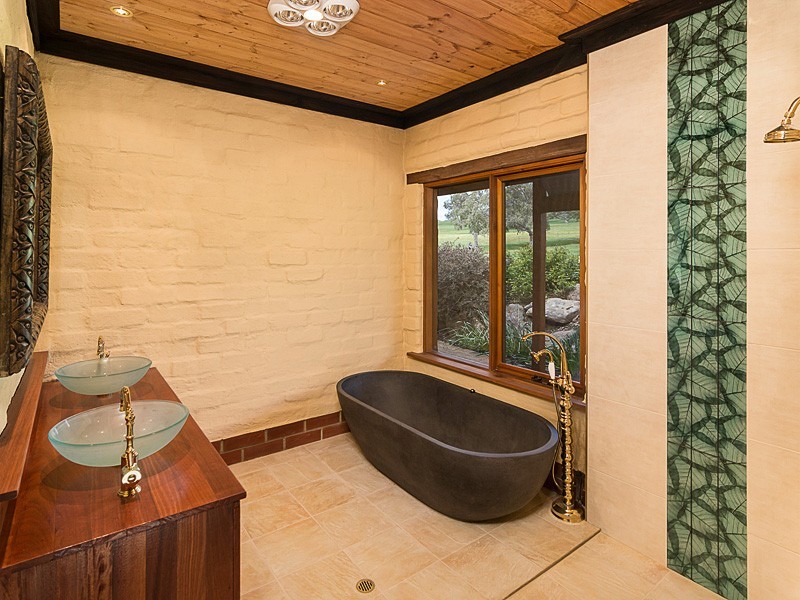 164 Downers Road, Oakbank SA 5243