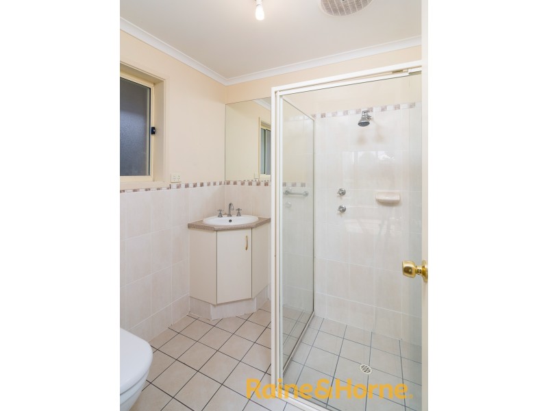 13 Carlson Street, Mount Barker SA 5251