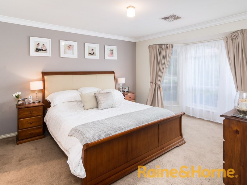 8 London Court, Mount Barker SA 5251