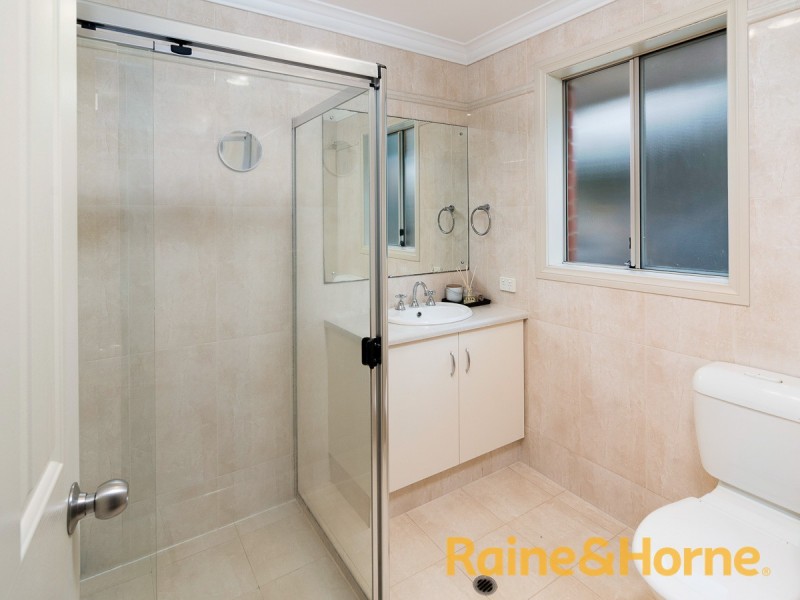 8 London Court, Mount Barker SA 5251