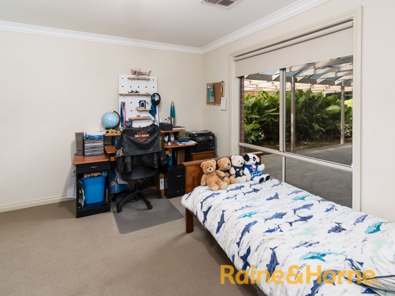 8 London Court, Mount Barker SA 5251