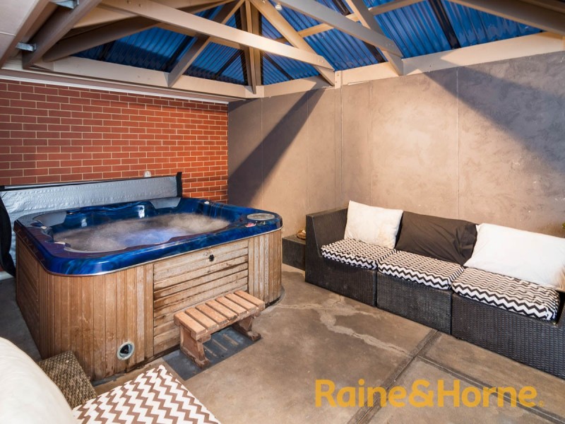 8 London Court, Mount Barker SA 5251