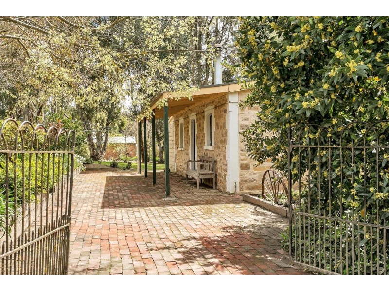 10 Taminga Grove, Verdun SA 5245