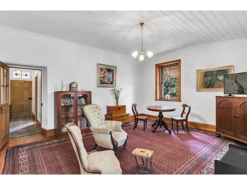 10 Taminga Grove, Verdun SA 5245