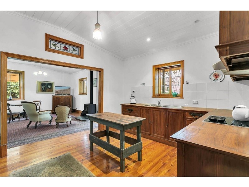 10 Taminga Grove, Verdun SA 5245