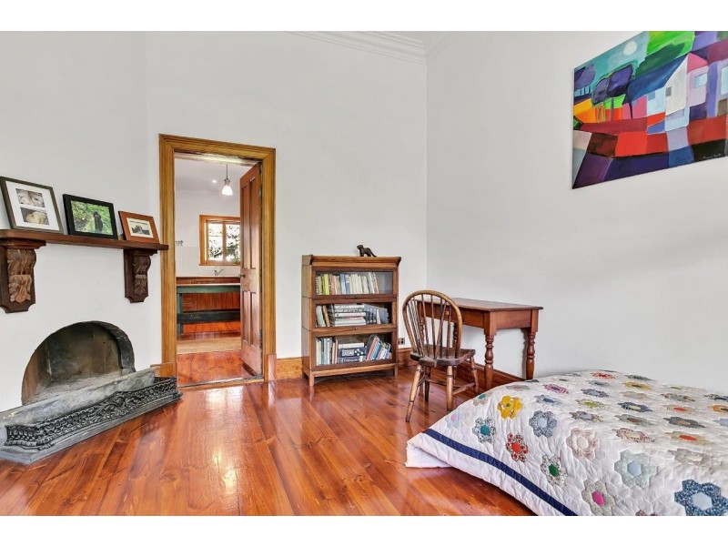 10 Taminga Grove, Verdun SA 5245