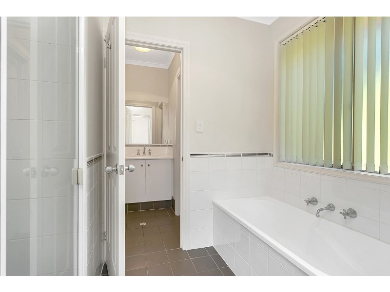 2 Wuttke Road, Mount Barker SA 5251