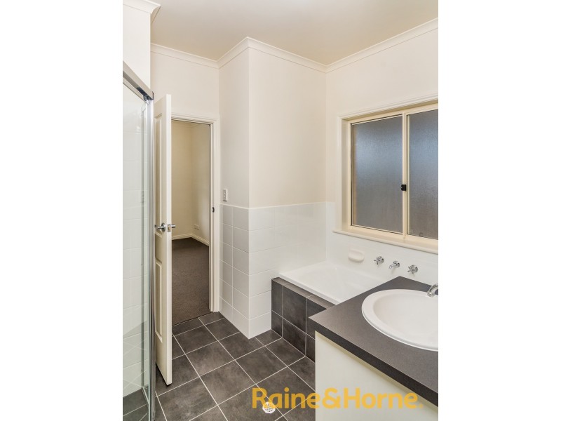 7 Heathfield Street, Mount Barker SA 5251