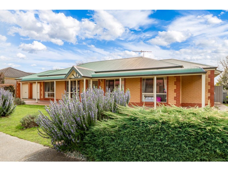 11 Tate Avenue, Mount Barker SA 5251