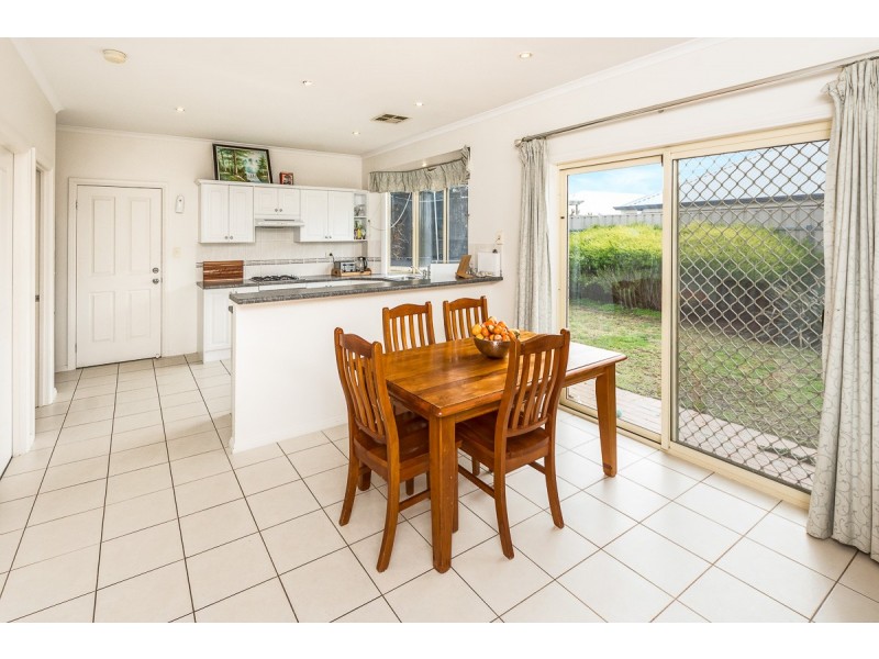 11 Tate Avenue, Mount Barker SA 5251