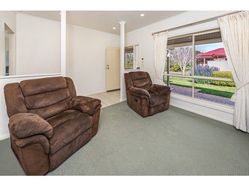 11 Tate Avenue, Mount Barker SA 5251