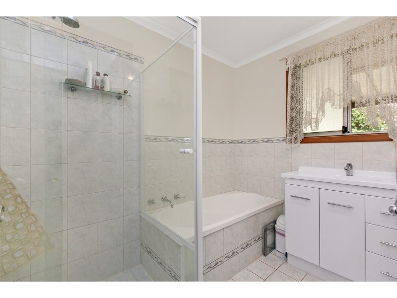 12 Hawthorn Way, Mount Barker SA 5251