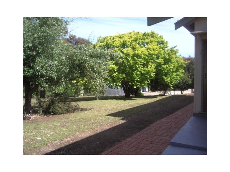 13 Nelson Road, Wistow SA 5251