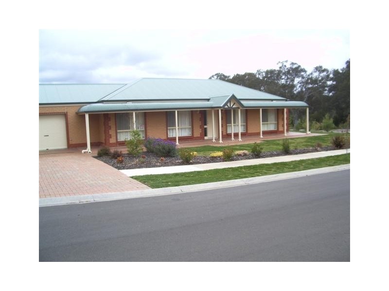 11 Tate Avenue, Mount Barker SA 5251