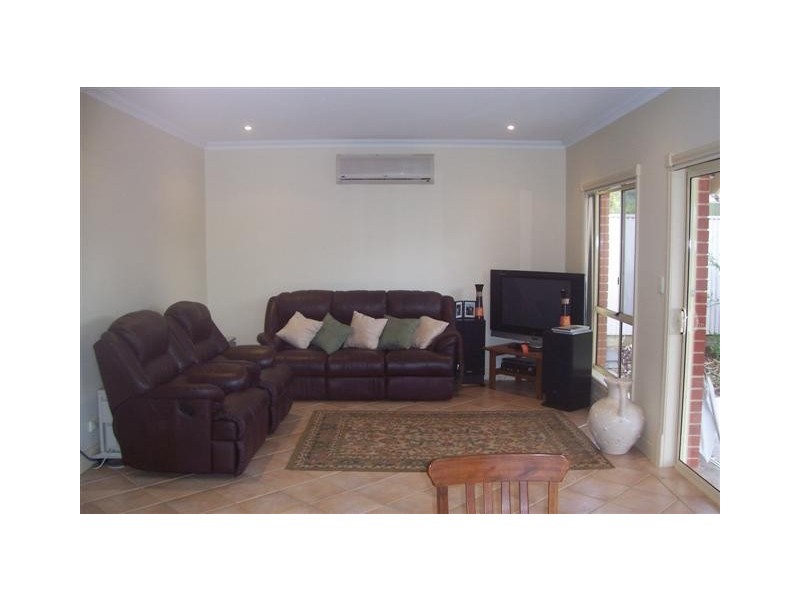 13 Honeysuckle Drive, Woodside SA 5244