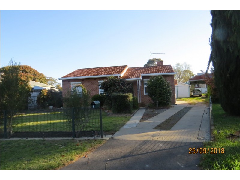 3 Hale Street, Mount Barker SA 5251