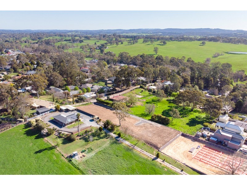 11 View Road, Woodside SA 5244