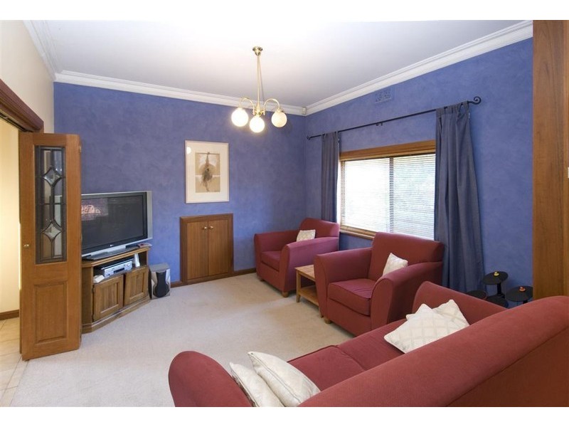 6 Albert Road, Mount Barker SA 5251