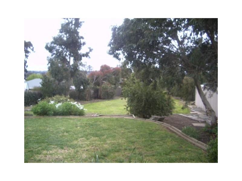 9 Bruce Close, Mount Barker SA 5251