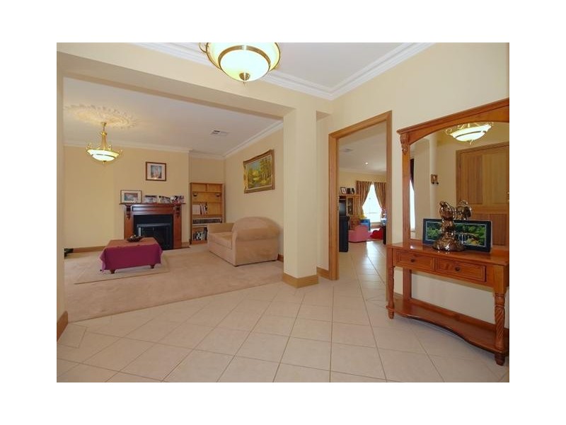 7 Crystal Court, Mount Barker SA 5251