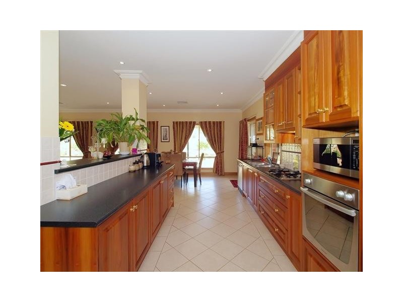 7 Crystal Court, Mount Barker SA 5251