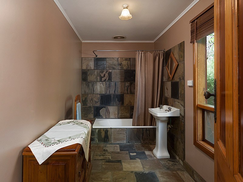 24 Murray Street, Callington SA 5254