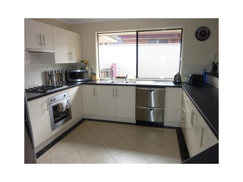 4 Dawson Street, Mount Barker SA 5251