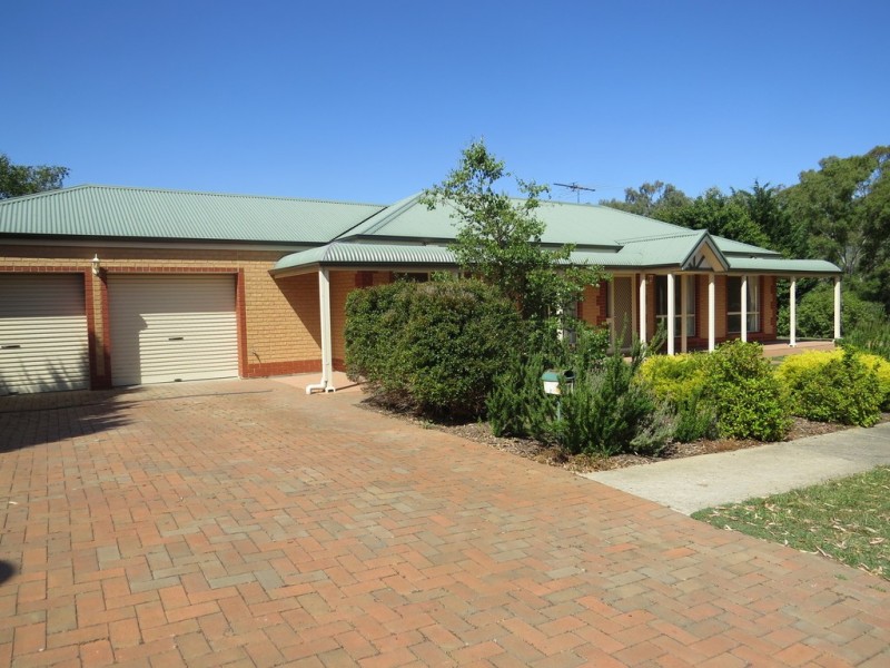 11 Tate Avenue, Mount Barker SA 5251