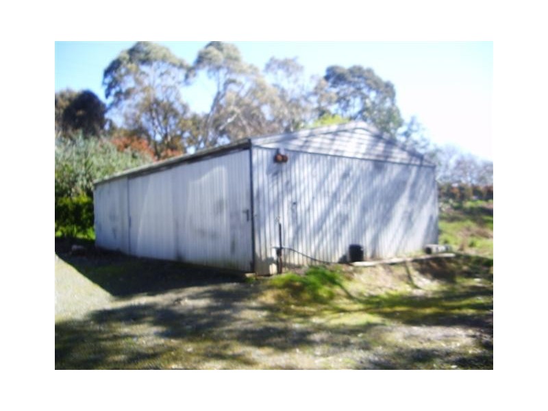 24 Follett Close, Mount Barker SA 5251
