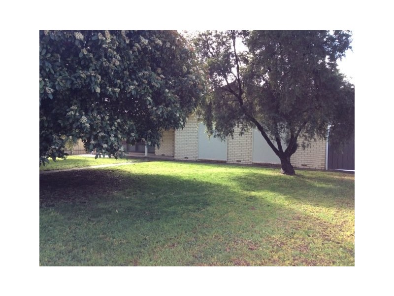 6 Adelaide Road, Mount Barker SA 5251
