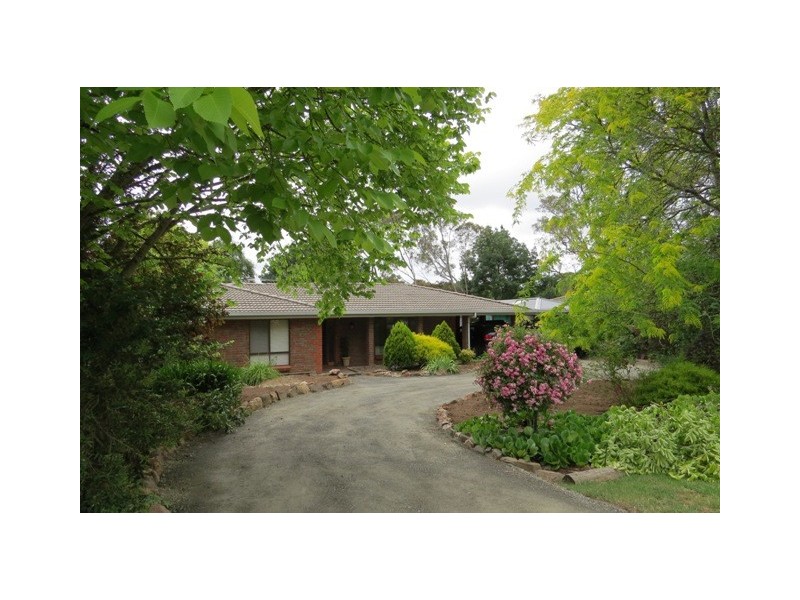 3 Bernhardt Crescent, Hahndorf SA 5245