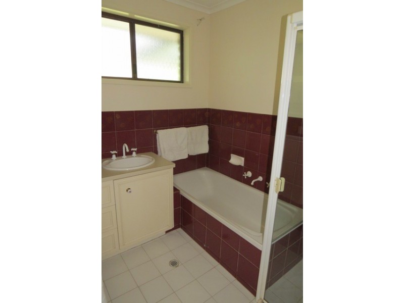 3 Bernhardt Crescent, Hahndorf SA 5245